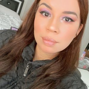 Meet your Posher, Isamar